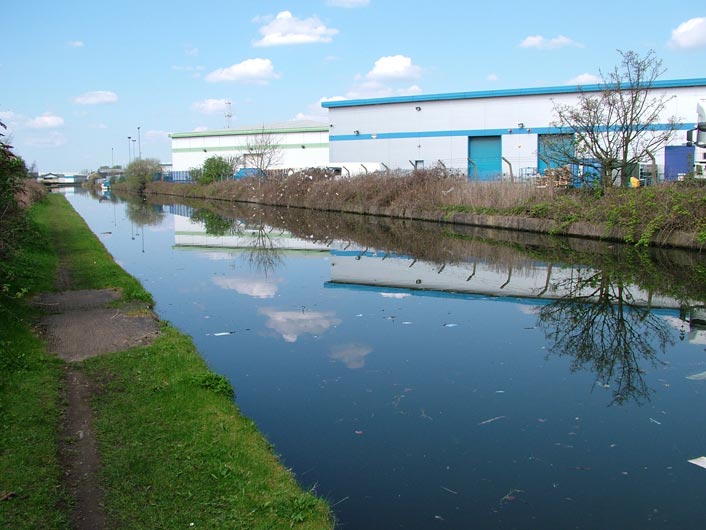 Back on the canal by Kellogg's