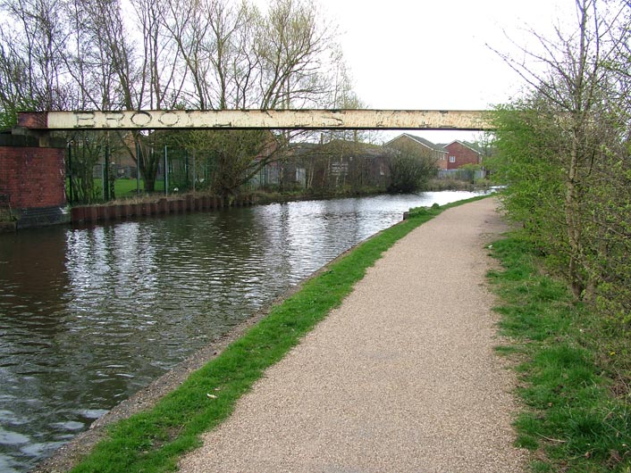 Pipe bridge (notice lettering)