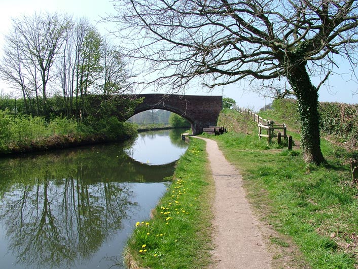 Dunham Town bridge (Bridge 27) Dunham Town bridge (Bridge 27)