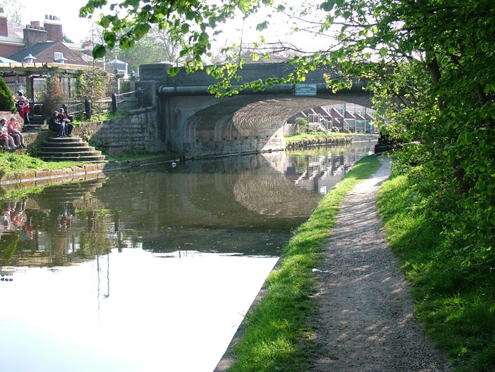 London Road bridge (Bridge 15), end of our walk