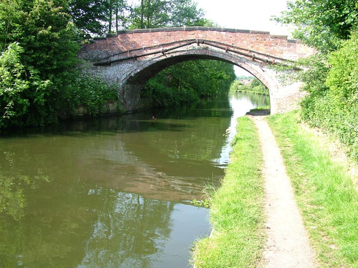 Red Lane bridge (Bridge 14)