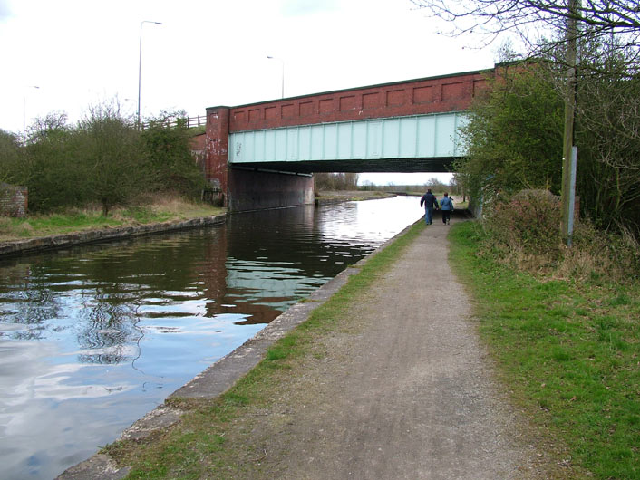 East Lancs Road bridge (Bridge 60)