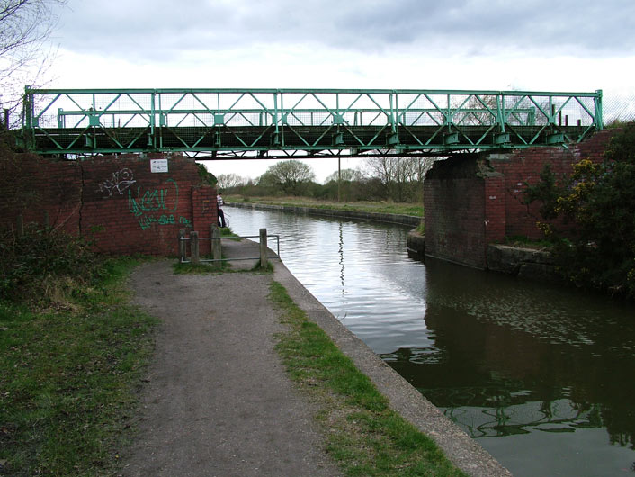 Vicars Hall bridge (Bridge 56)