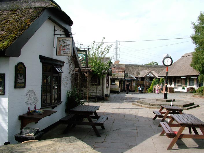 Back of Guy's and Owd Nell's Tavern Back of Guy's and Owd Nell's Tavern
