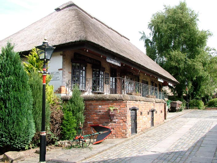 Back of Guy's and Owd Nell's Tavern