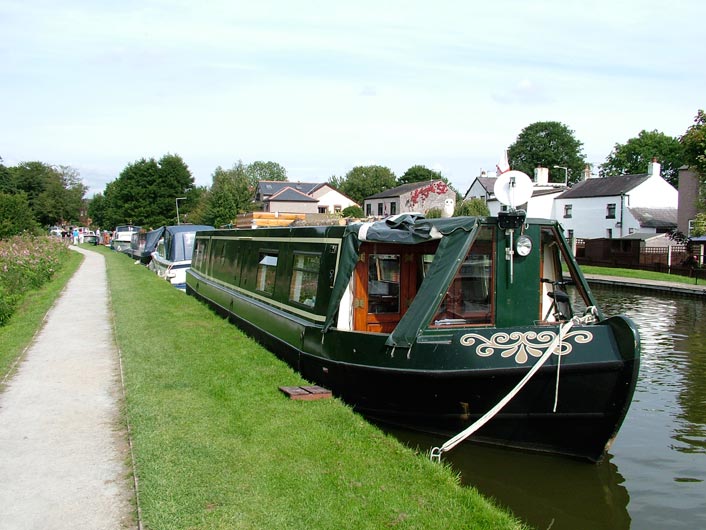 Boats moored at Bilsborrow