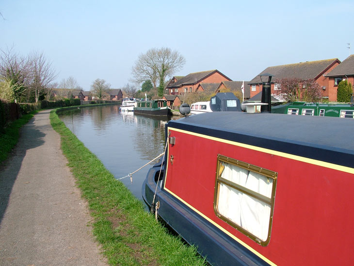 Houses and boats at Garstang