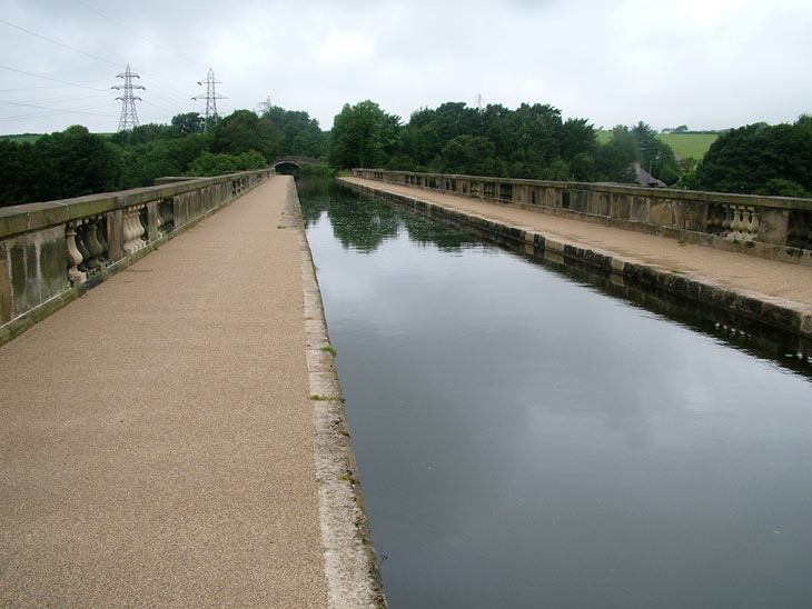 On the Lune aqueduct (Bridge 107)